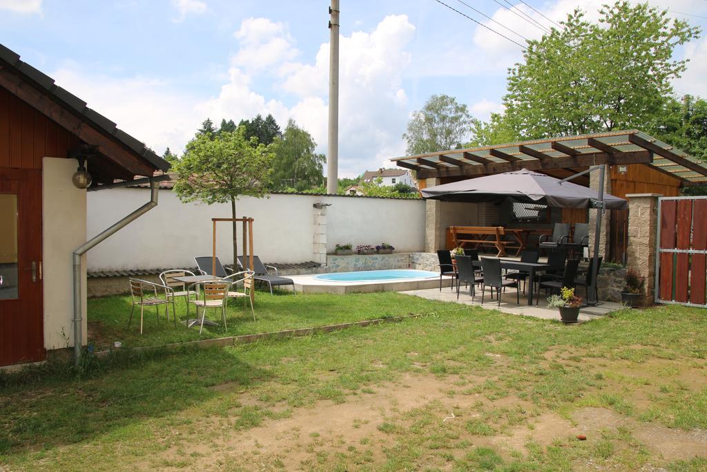 U Certa Hotel Cercany Luaran gambar